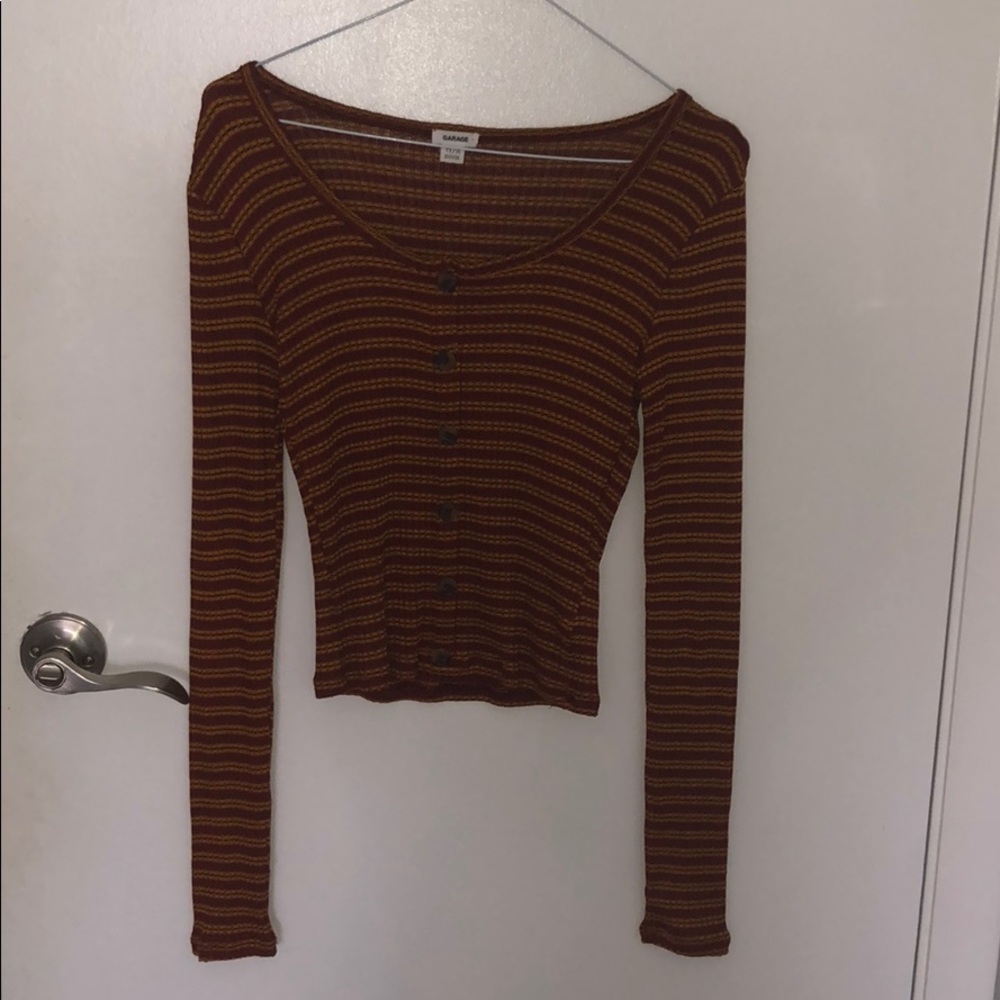 Crop top from garage BRAND NEW fits like small